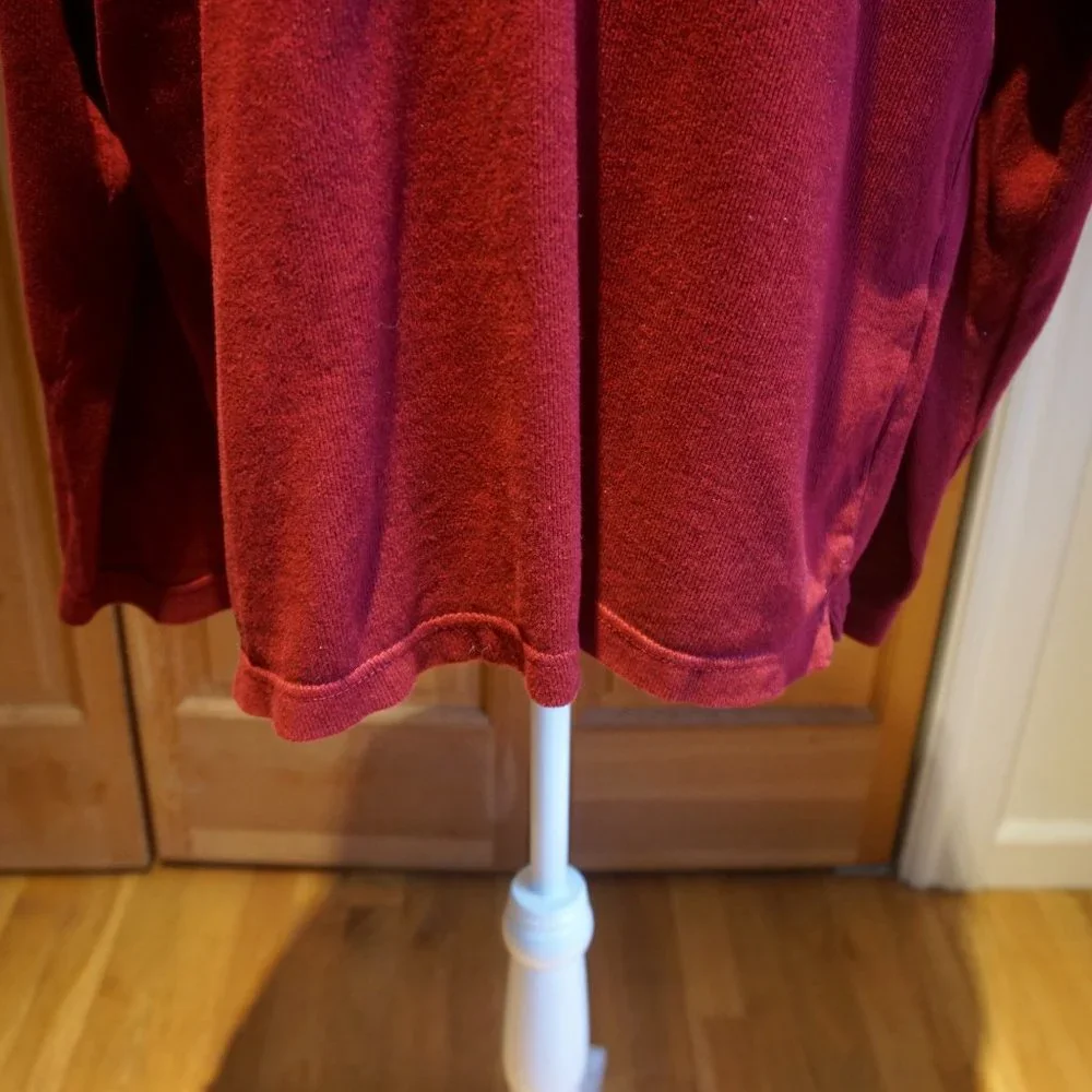 💚 VINTAGE CHAPS | RALPH LAUREN Red V-Neck Stripe Sweater (L)